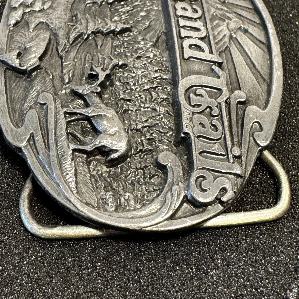 Vintage 1989 Siskiyou Thousand Trails Belt Buckle 2221‎ of 5000 Deer Horizon